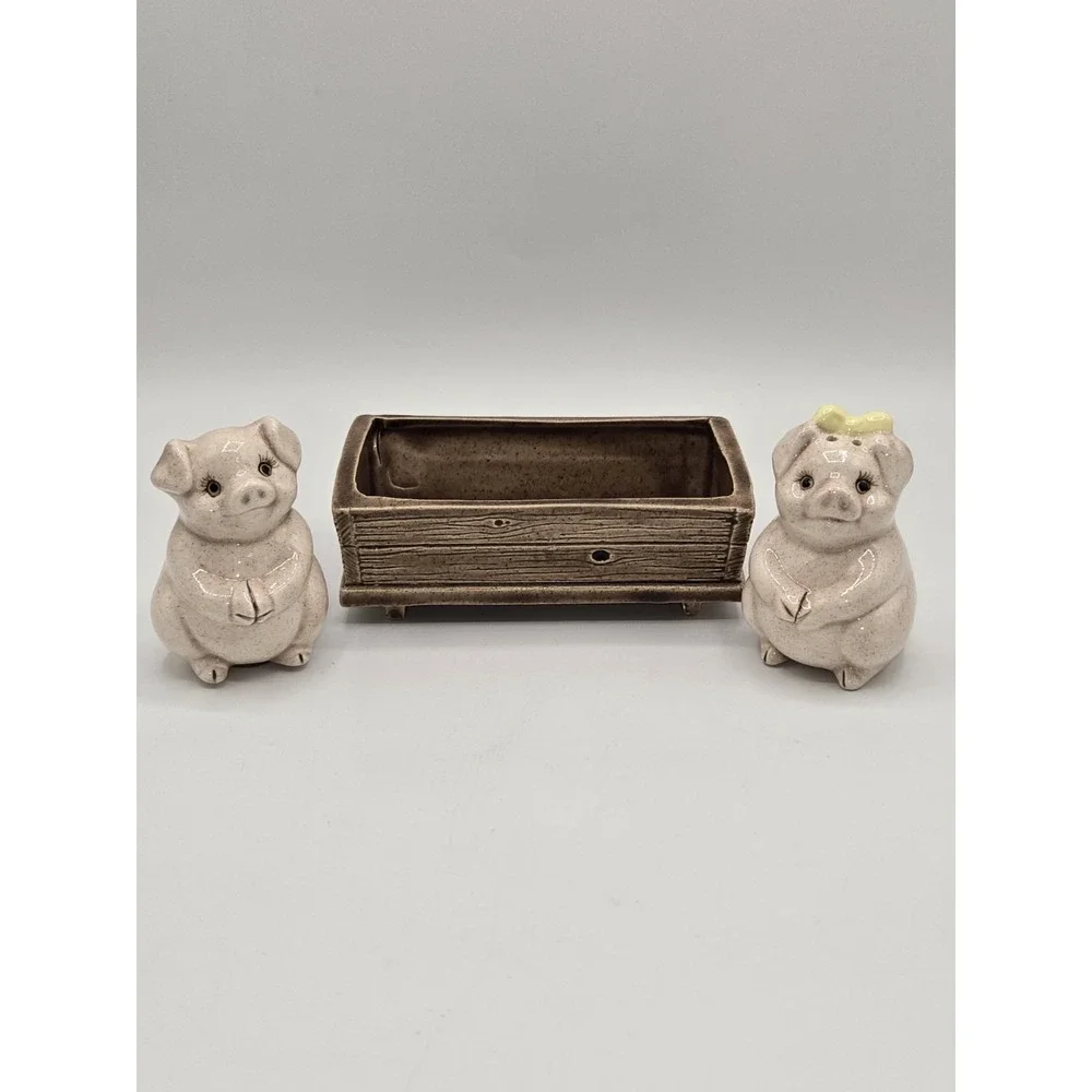 Vintage Pig‎ In Trough Salt and Pepper Shakers Set Farmhouse Country Kitchen